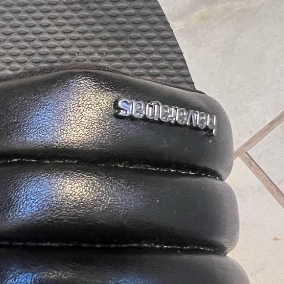 HAVAIANAS BLACK MILAN SANDALS - Picture 8 of 8